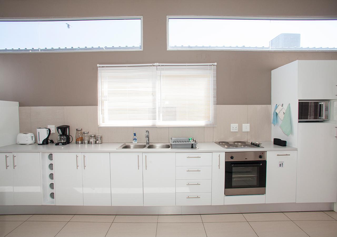 Rnb'S Studio Apartment Windhoek Extérieur photo