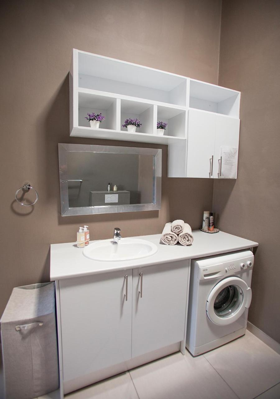 Rnb'S Studio Apartment Windhoek Extérieur photo